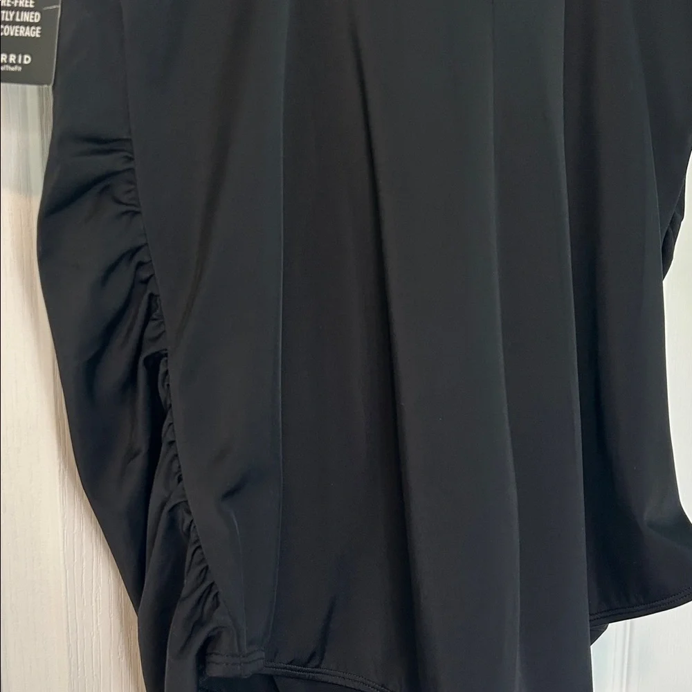 Torrid One Piece Swimsuit Women’s 3X Black Wireless Ruched Cap Sleeves - Picture 7 of 9
